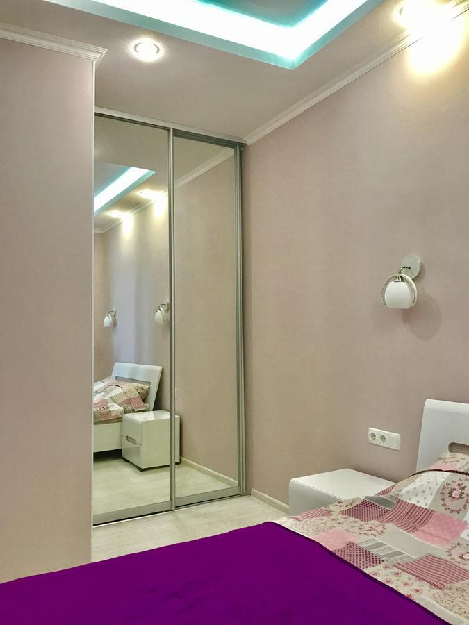 Apartment Henuezka 5 Одесса Экстерьер фото
