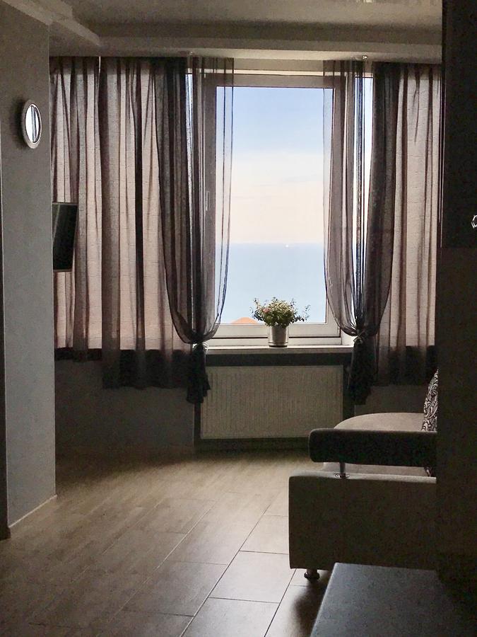 Apartment Henuezka 5 Одесса Экстерьер фото